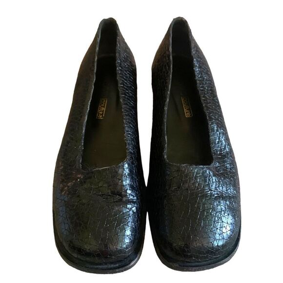 Joan & David Croc Embossed Leather Loafers - Picture 2 of 5